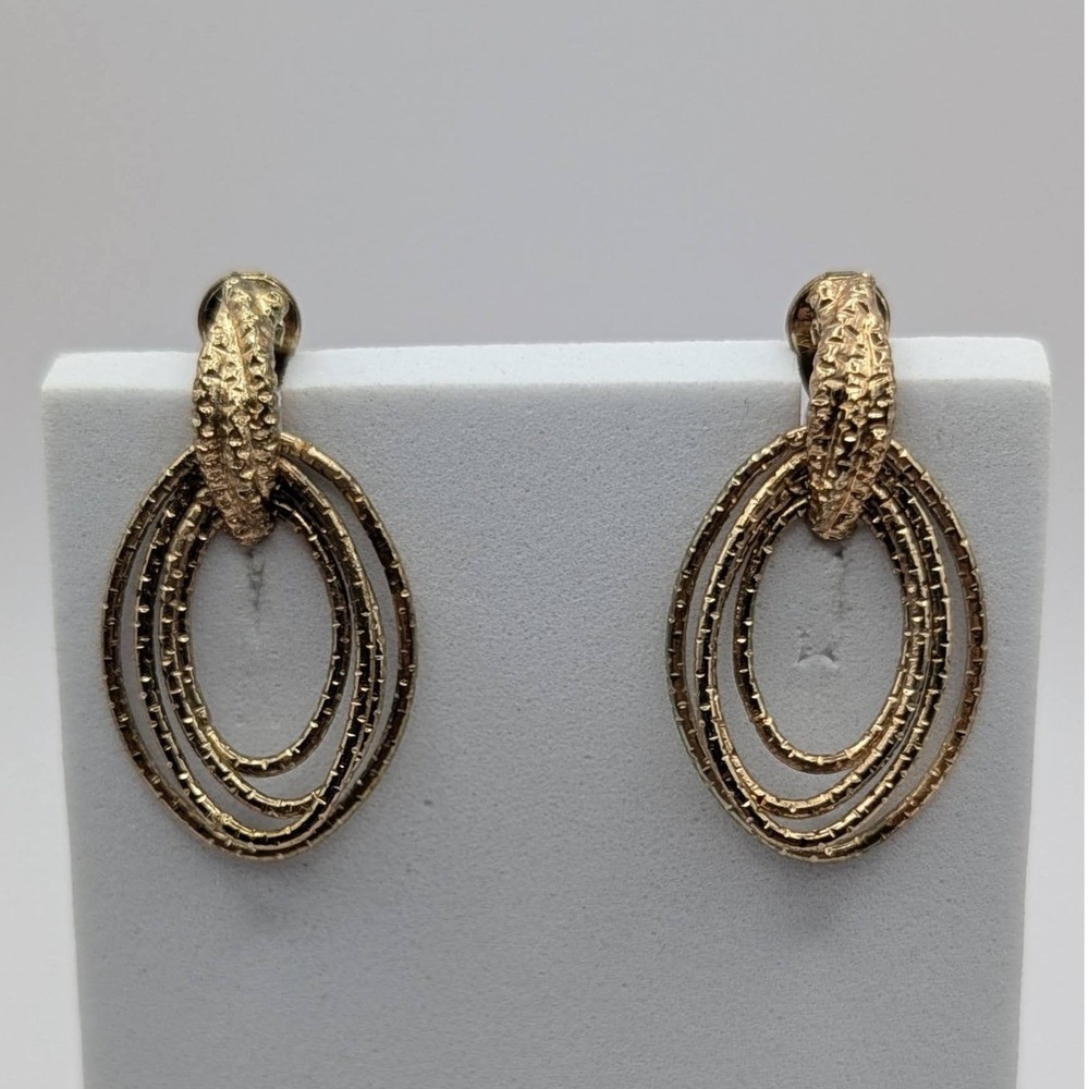Vintage Napier Gold Tone Triple Oval‎ Hoop Clip On Earrings Signed HMN Textured